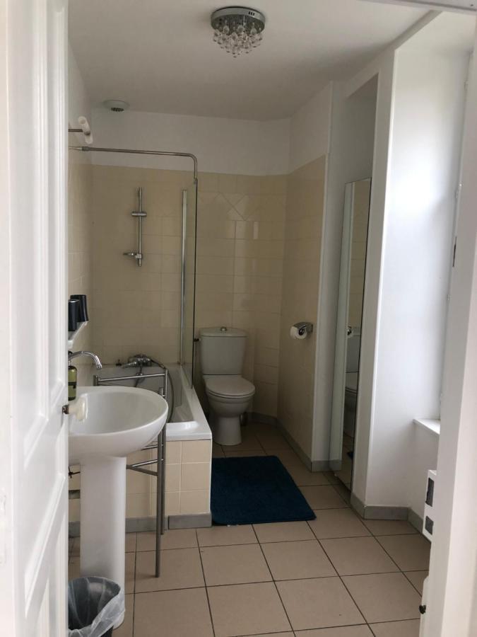 Gite Les Minimes Avallon Esterno foto