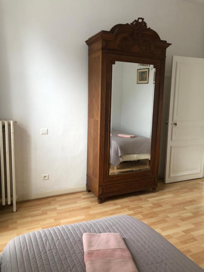 Gite Les Minimes Avallon Esterno foto